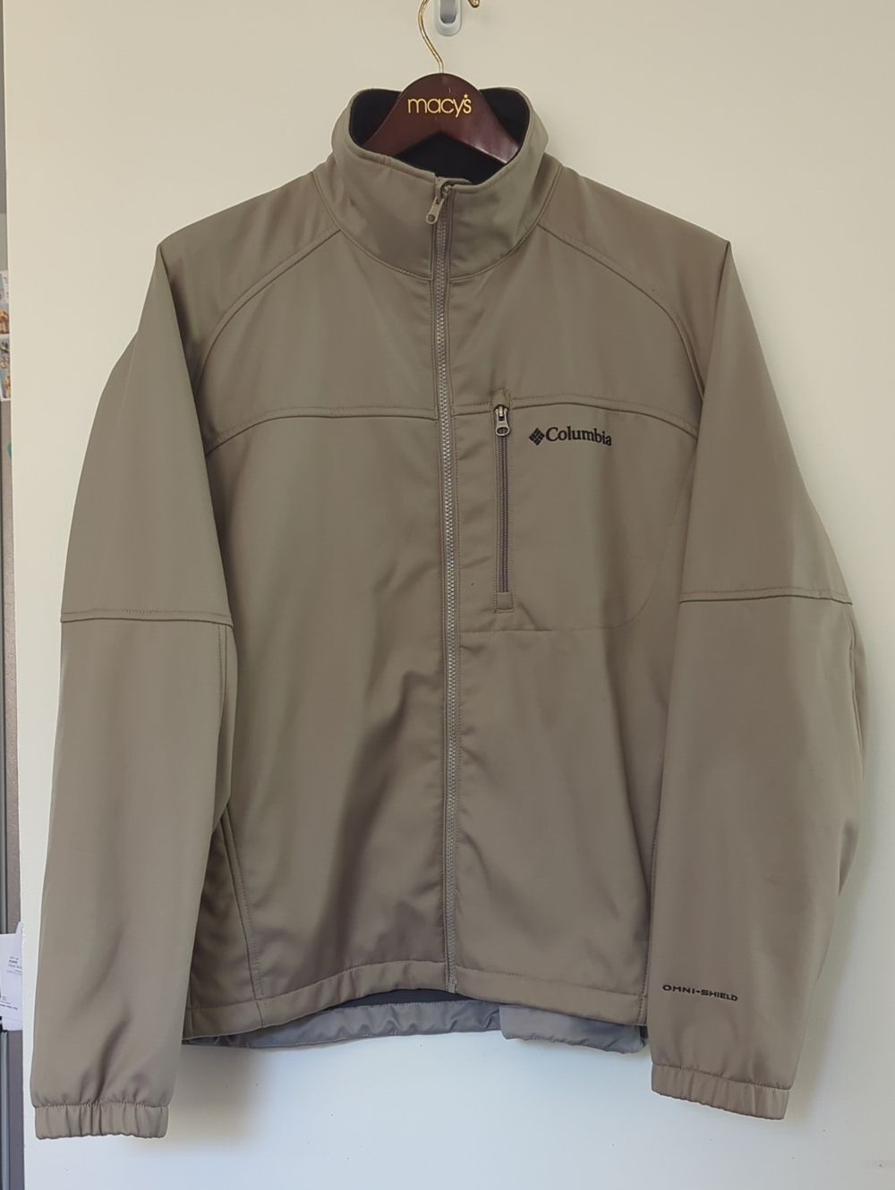 Columbia Men's Olive Green Performance Softshell Jacket